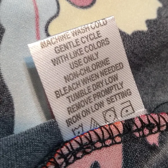 *HOST PICK* NWT Sunny Leigh Size 1X Brightly Coloured Pullover Shirt, Sh… - Picture 8 of 10